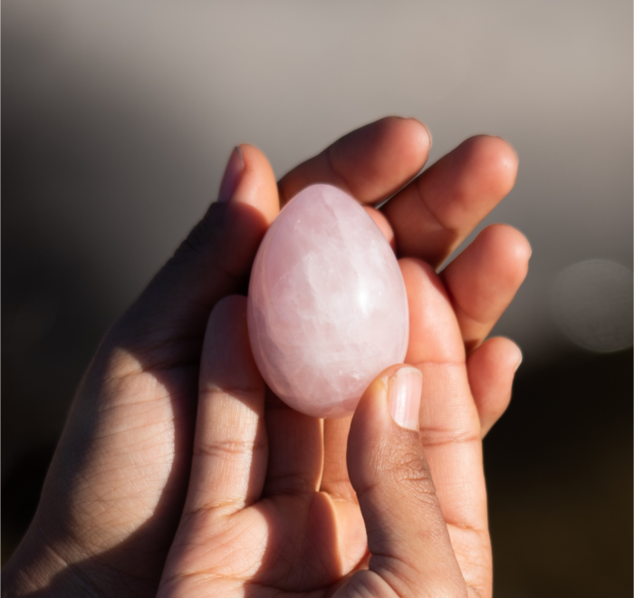 Huevo Yoni cuarzo rosa